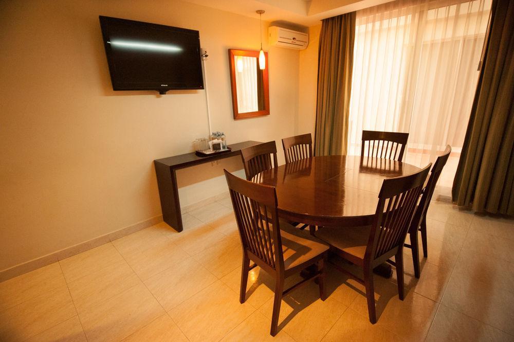 Hotel Magno Tepatitlan 외부 사진